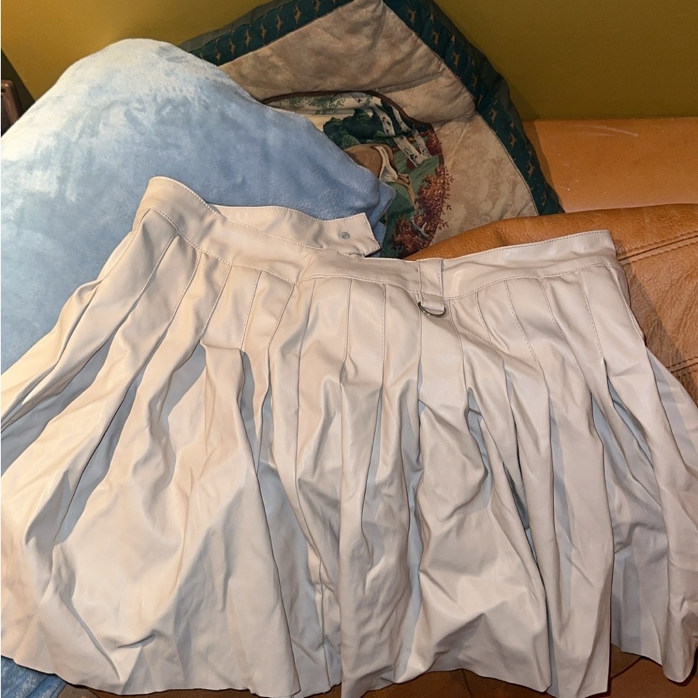 Fashion Nova Elegant beige faux leather Pleated Skirt